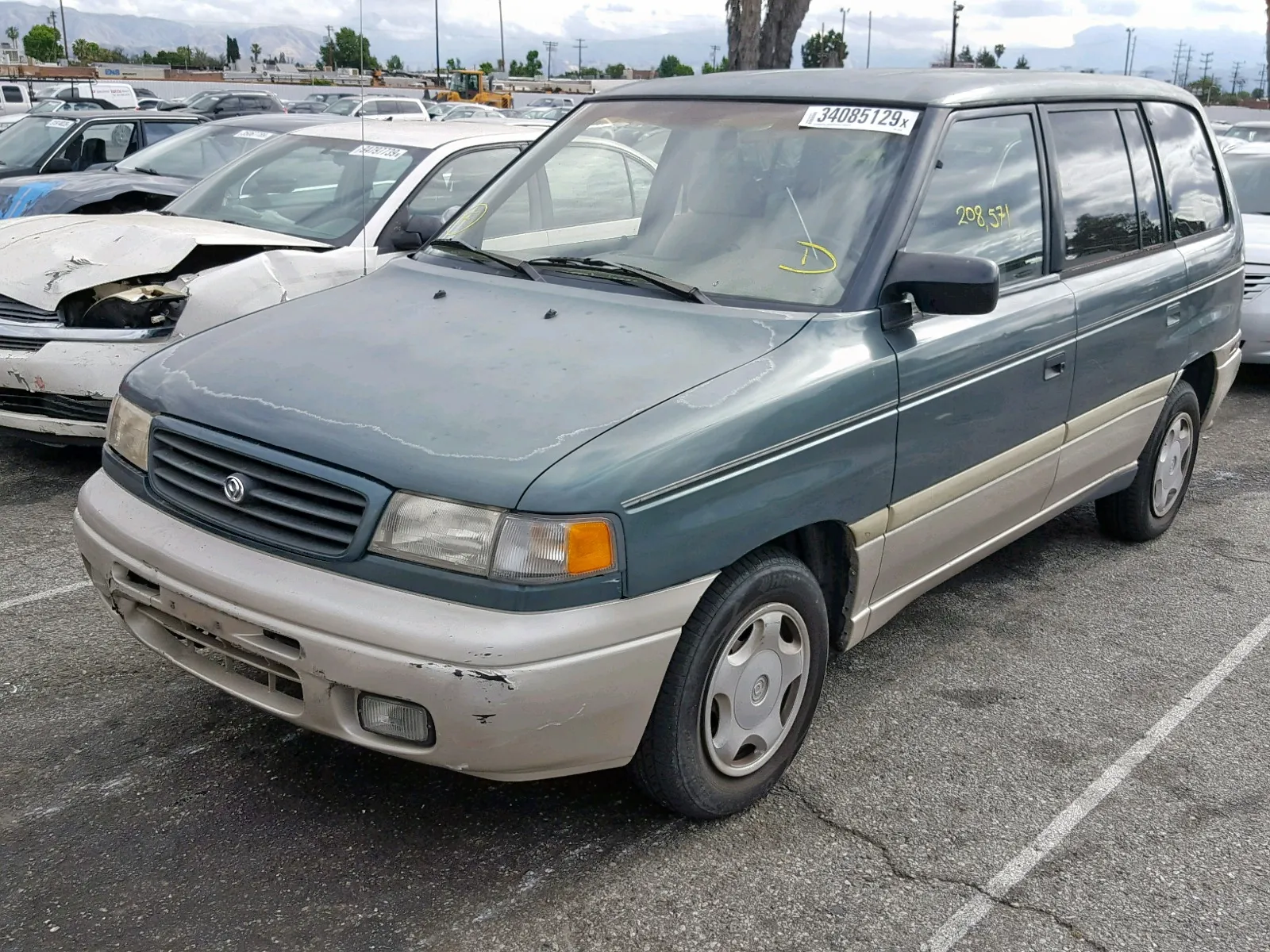 Мазда мпв 1997. Мазда МПВ 1. Mazda MPV 1997. Мазда MPV 1 поколение. Мазда МПВ 1996.